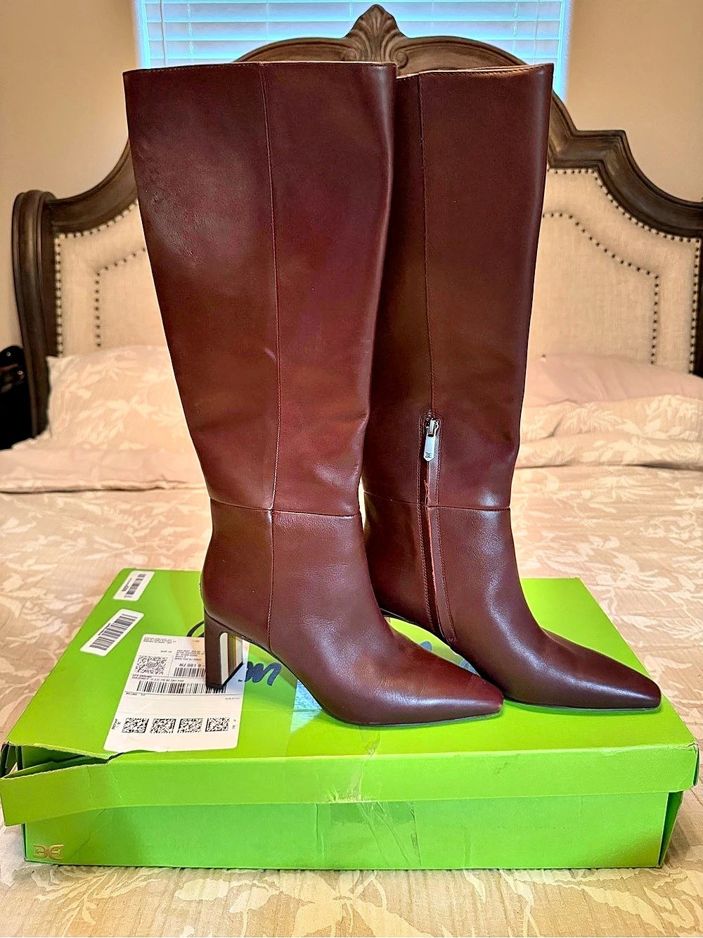 Sam Edelman Chocolate Brown leather knee-high boots with a 3.5" heel #kneehighbo